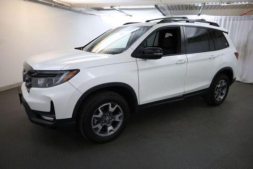 Platinum White Pearl 2023 Honda Passport TrailSport