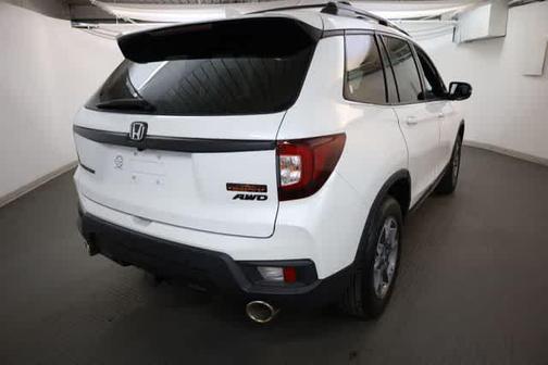 Platinum White Pearl 2023 Honda Passport TrailSport