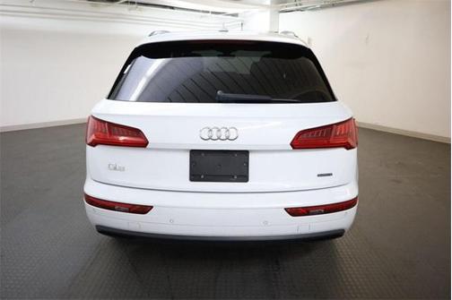 2020 Audi Q5 40 Premium Plus