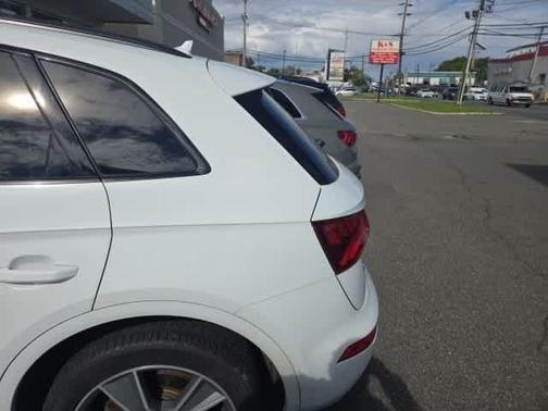 2020 Audi Q5 40 Premium Plus