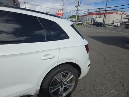 2020 Audi Q5 40 Premium Plus