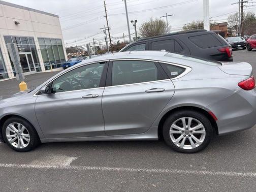 Billet Silver Metallic Clearcoat 2016 Chrysler 200 Limited