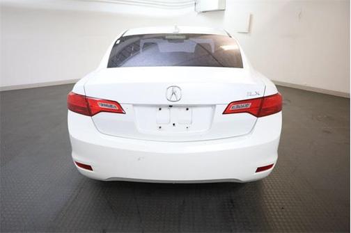 2013 Acura ILX 2.0L w/Premium Package