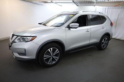 Brilliant Silver Metallic 2019 Nissan Rogue SV