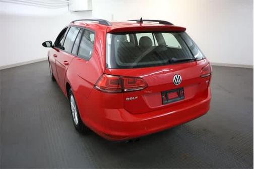 2016 Volkswagen Golf SportWagen TSI S 4-Door