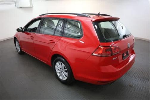 2016 Volkswagen Golf SportWagen TSI S 4-Door