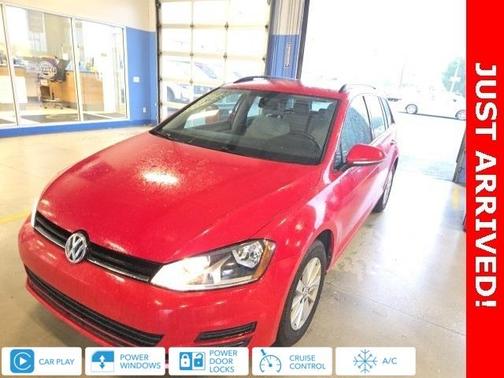 2016 Volkswagen Golf SportWagen TSI S 4-Door