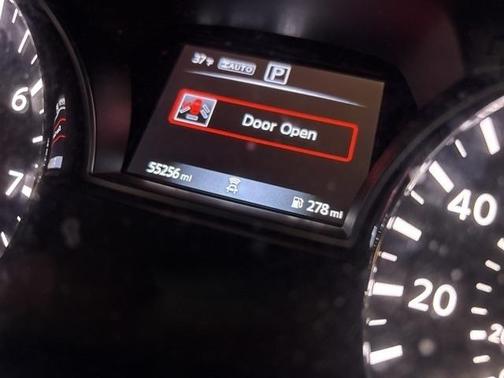 2020 Nissan Pathfinder S