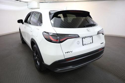 Platinum White Pearl 2026 Honda HR-V Sport
