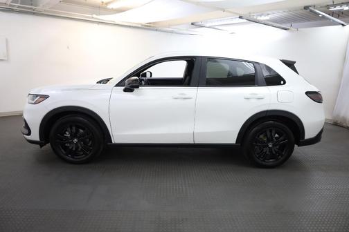 Platinum White Pearl 2026 Honda HR-V Sport