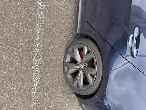 2017 Volkswagen Golf GTI Sport 4-Door