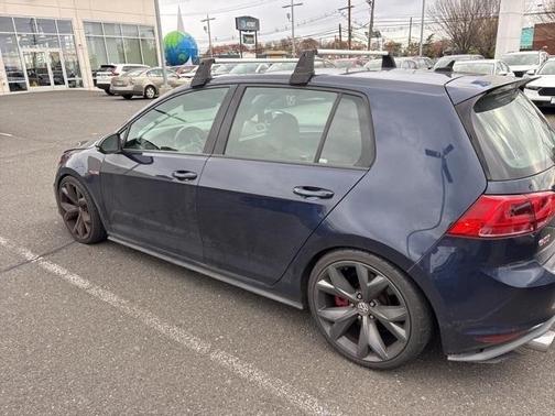 2017 Volkswagen Golf GTI Sport 4-Door