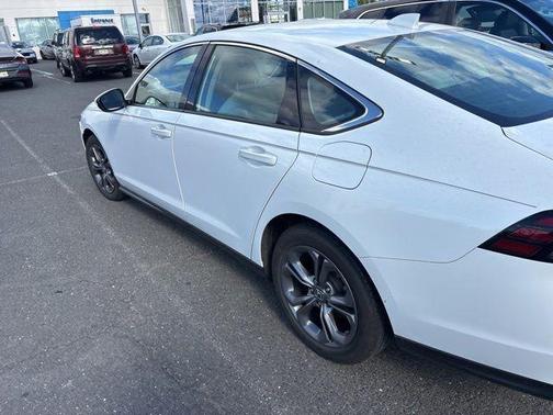 Platinum 2023 Honda Accord EX