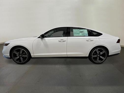 Platinum White Pearl 2026 Honda Accord SE