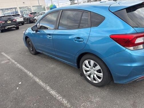 2019 Subaru Impreza 2.0i