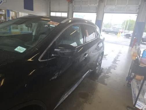2023 Nissan Murano SL