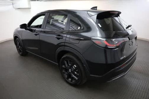 Crystal Black Pearl 2025 Honda HR-V Sport