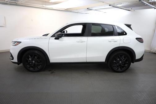 Platinum White Pearl 2025 Honda HR-V Sport