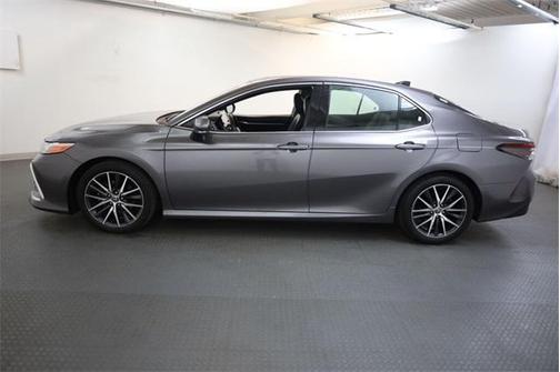 2021 Toyota Camry XLE