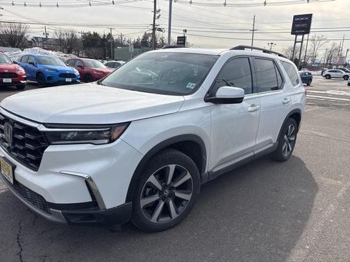 2023 Honda Pilot Touring