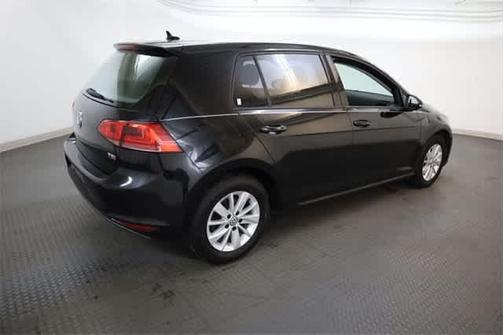 2016 Volkswagen Golf TSI S 4-Door
