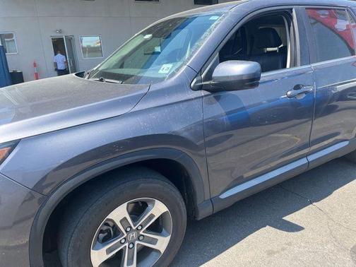 Modern Steel Metallic 2023 Honda Pilot EX-L 8-Passenger