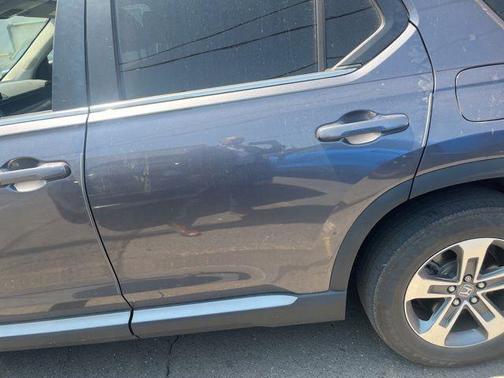 Modern Steel Metallic 2023 Honda Pilot EX-L 8-Passenger