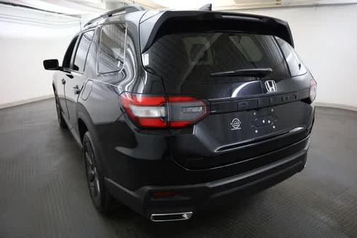 2023 Honda Pilot Sport