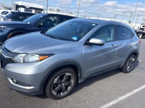 Lunar Silver 2018 Honda HR-V EX-L w/Navigation