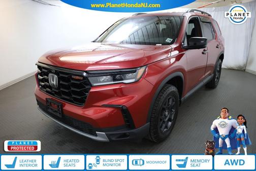 Radiant 2025 Honda Pilot TrailSport