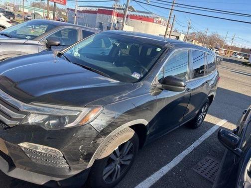2017 Honda Pilot EX-L w/ Navigation