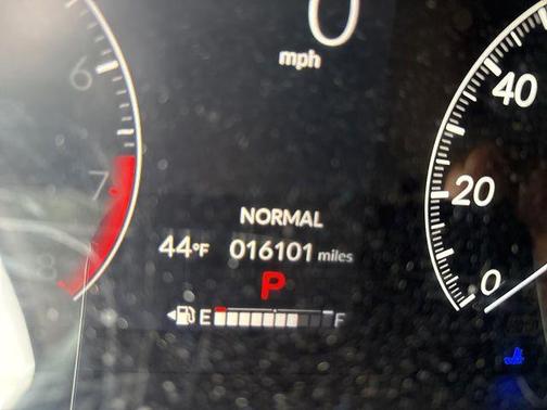 Lunar 2023 Honda HR-V LX