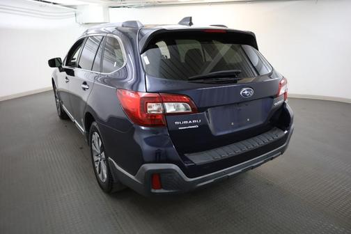 Dark Blue Pearl 2018 Subaru Outback 2.5i Touring