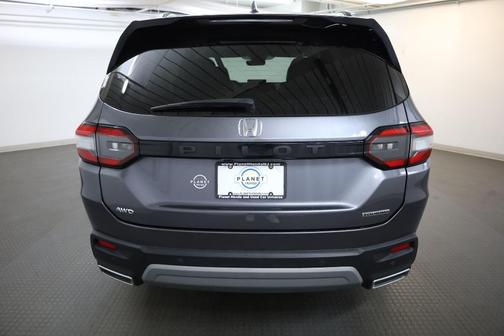 Modern Steel Metallic 2025 Honda Pilot Touring