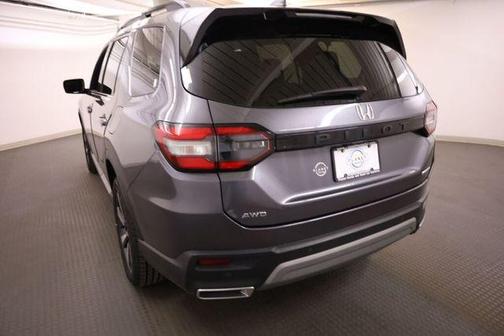 Modern Steel Metallic 2025 Honda Pilot Touring