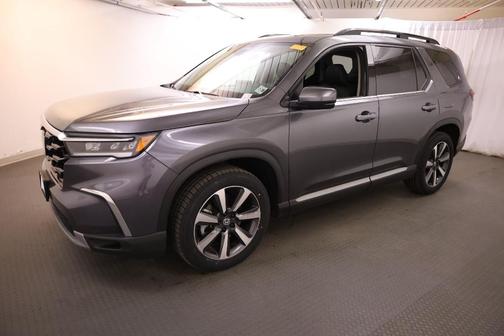 Modern Steel Metallic 2025 Honda Pilot Touring