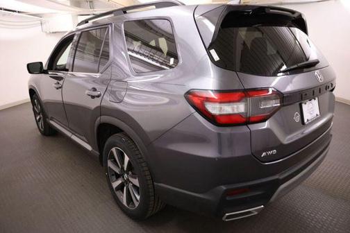Modern Steel Metallic 2025 Honda Pilot Touring