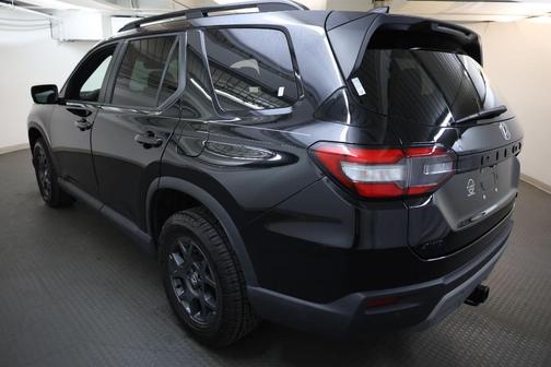 2023 Honda Pilot TrailSport