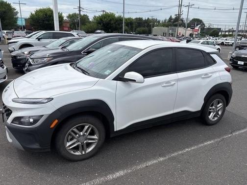 2022 Hyundai KONA SE