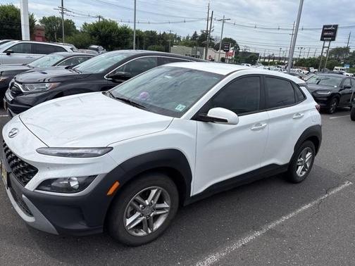 2022 Hyundai KONA SE