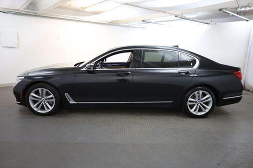 Black Sapphire Metallic 2016 BMW 750 i xDrive