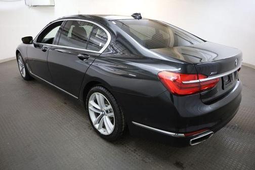 Black Sapphire Metallic 2016 BMW 750 i xDrive