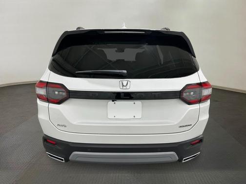 2025 Honda Pilot Touring+
