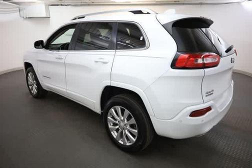 Bright White Clearcoat 2018 Jeep Cherokee Overland