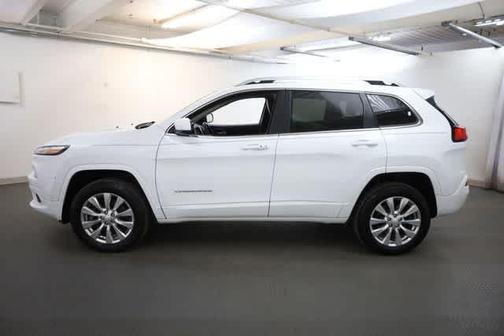 Bright White Clearcoat 2018 Jeep Cherokee Overland
