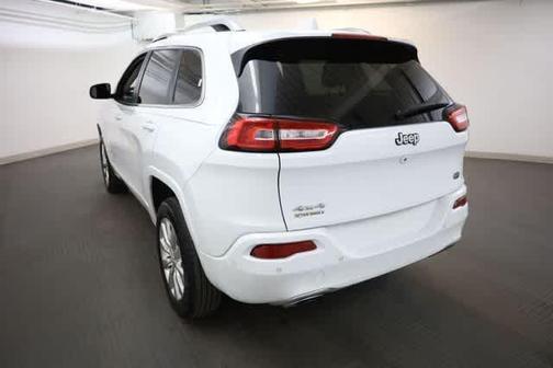 Bright White Clearcoat 2018 Jeep Cherokee Overland