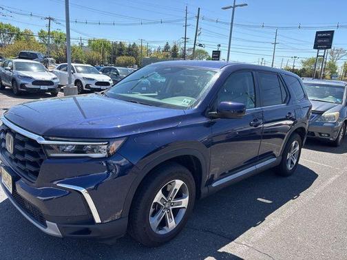 Obsidian 2023 Honda Pilot EX-L 8-Passenger