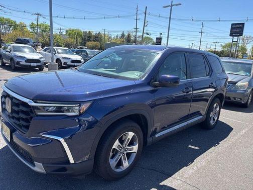 Obsidian 2023 Honda Pilot EX-L 8-Passenger