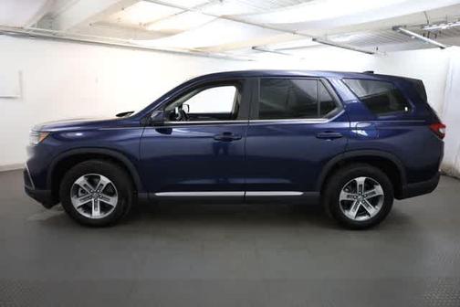 Obsidian Blue Pearl 2023 Honda Pilot EX-L 8-Passenger