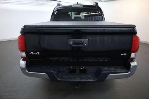 Ice 2023 Toyota Tacoma SR5